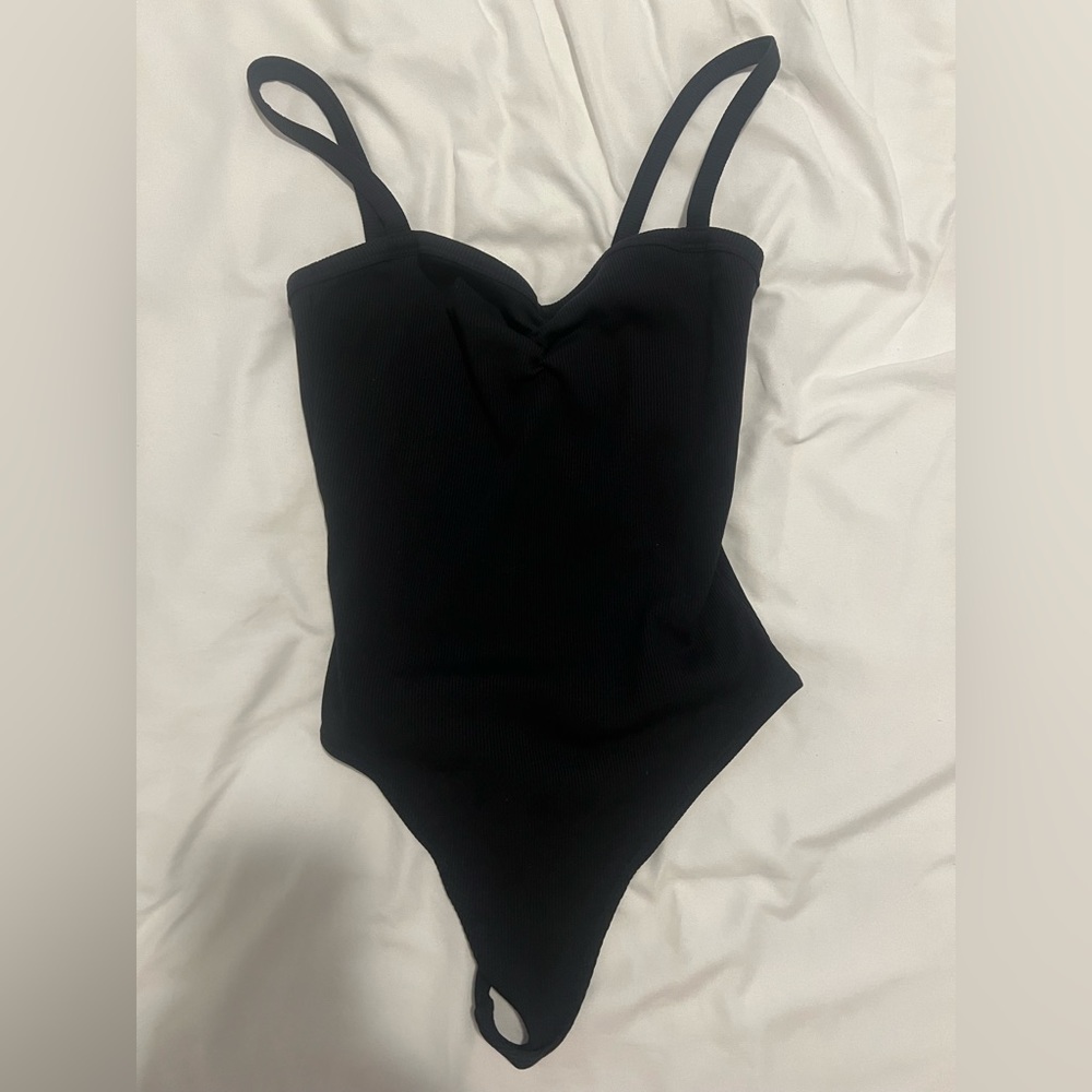 Aritzia Wilfred bodysuit